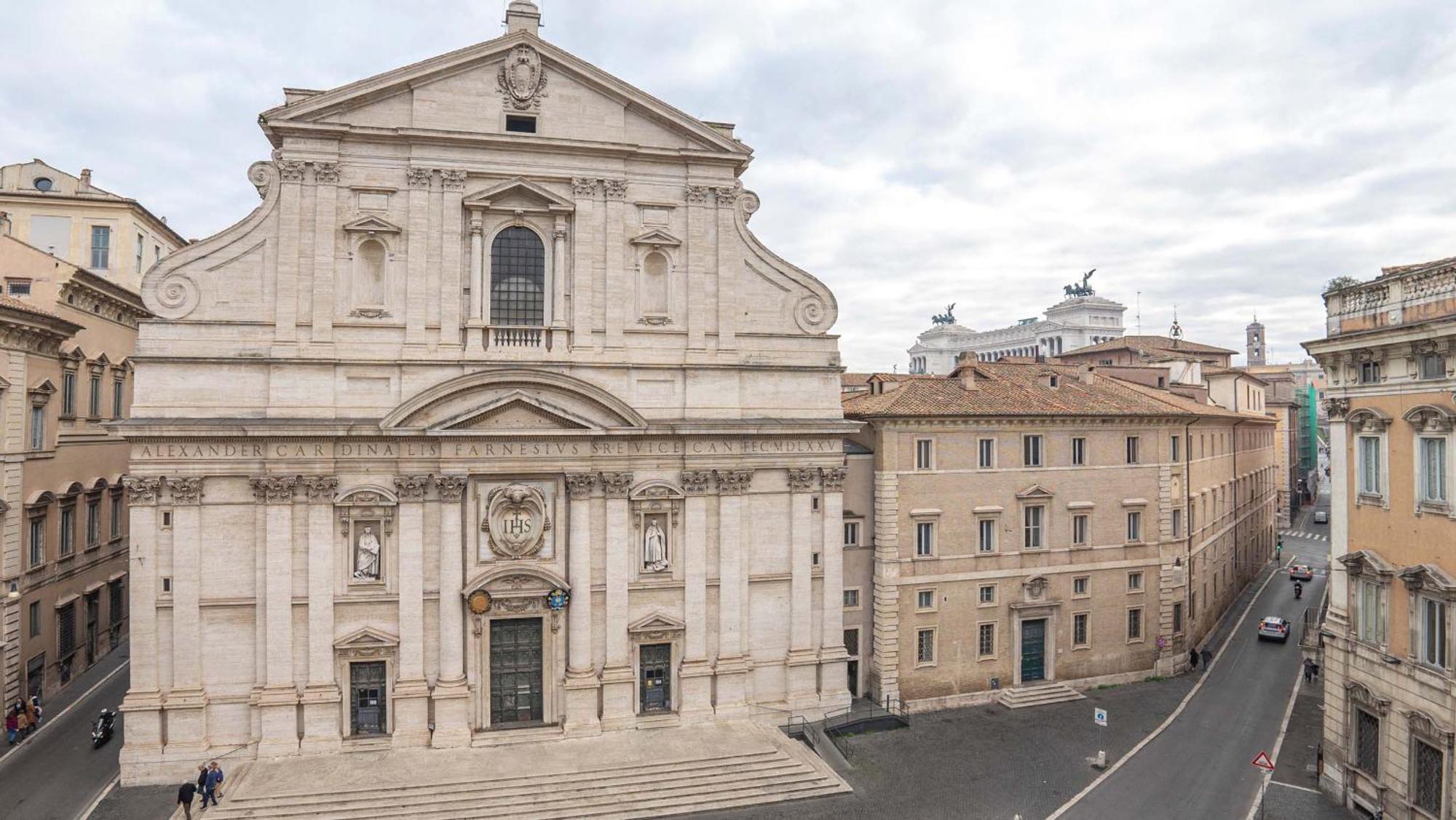 רומא Piazza Venezia Charming Apartments With View מראה חיצוני תמונה