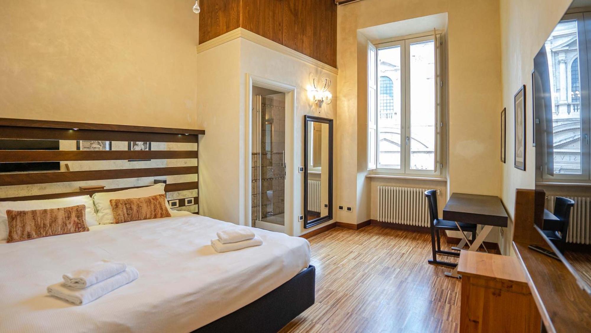 רומא Piazza Venezia Charming Apartments With View מראה חיצוני תמונה