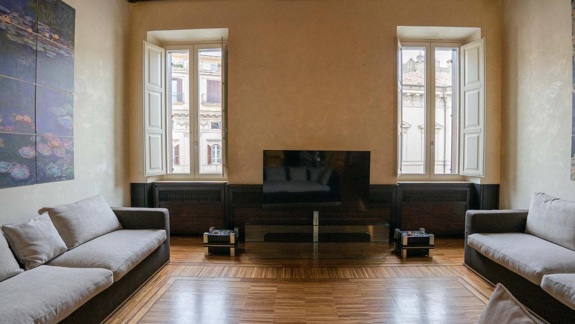 רומא Piazza Venezia Charming Apartments With View מראה חיצוני תמונה